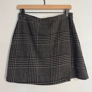 Abercrombie & Fitch Charcoal Plaid mini skirt